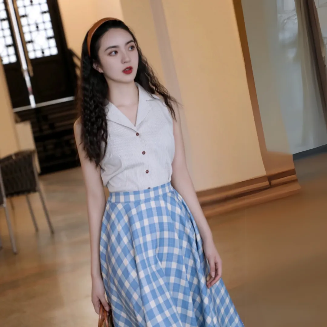 复古法式短款无袖格子上衣/ 格子半身裙赫本风A字裙 Plaid Crop Vintage French Sleeveless Blouse/ Hepburn-Style Gingham A-Line Skirt