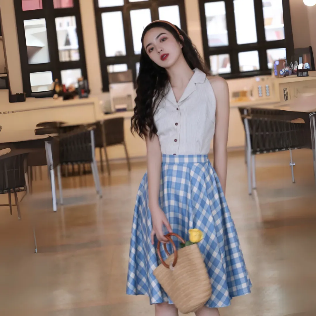 复古法式短款无袖格子上衣/ 格子半身裙赫本风A字裙 Plaid Crop Vintage French Sleeveless Blouse/ Hepburn-Style Gingham A-Line Skirt