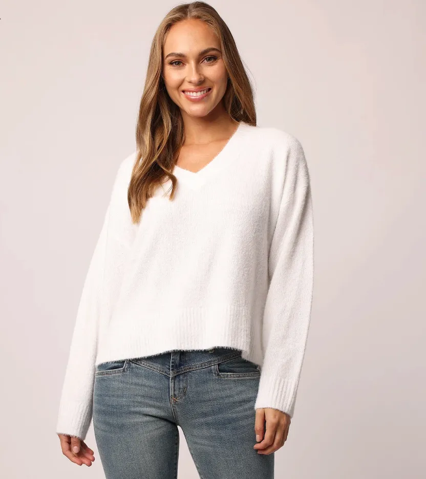 AL Cozy White Vneck Sweater