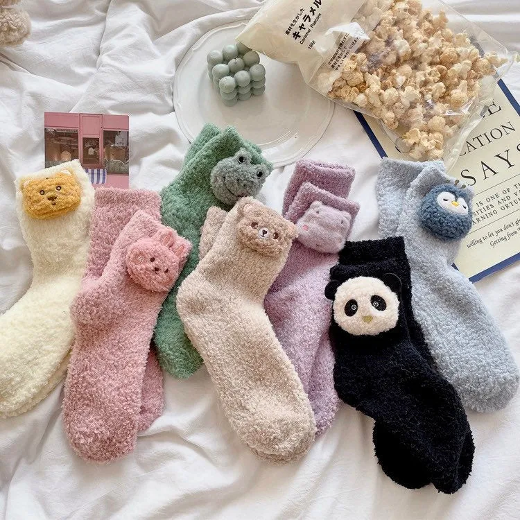 Miss June’s | Women’s | 1 pair | Floor socks | Cute | Fuzzy | Home wear | Warm | Soft | Gift Idea | Casual | Cozy| Animals| Sleep | Winter