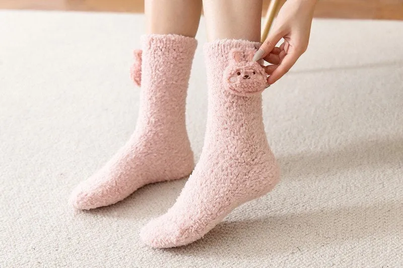 Miss June’s | Women’s | 1 pair | Floor socks | Cute | Fuzzy | Home wear | Warm | Soft | Gift Idea | Casual | Cozy| Animals| Sleep | Winter